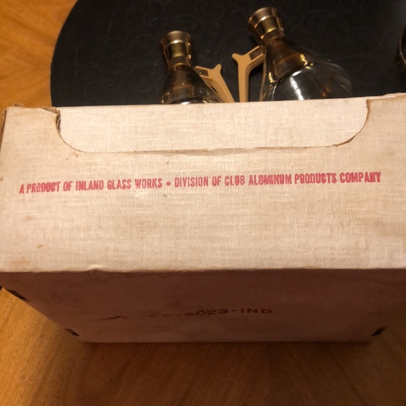 Inland's Carafette and Warmer Set with original box, Candles not included. - Picture 9 of 16